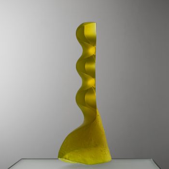 Glassart - Glass Gallery Stölting - Vladimira Klumpar Sailing in Yellow SQ 1