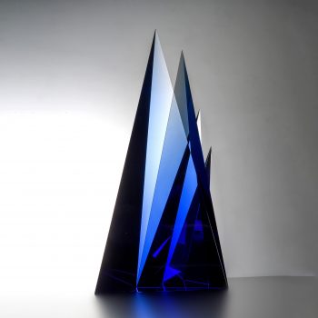 Glassart - Glass Gallery Stölting - Suchoparek Rackova IRDS Gradient Pyramid SQ 2