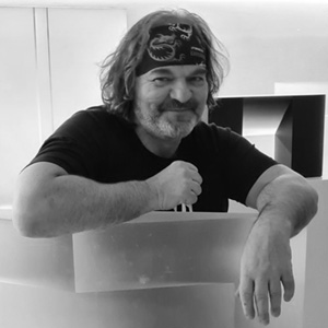 Glassart - Glass Gallery Stölting - Jaroslav Wasserbauer artist profile