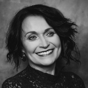 Glassart - Glass Gallery Stölting - Ivana Masitova artist profile