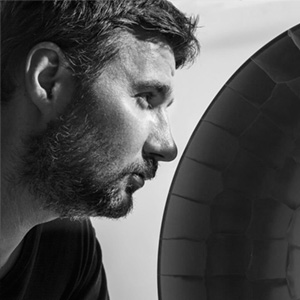 Glassart - Glass Gallery Stölting - Oliver Lesso artist profile