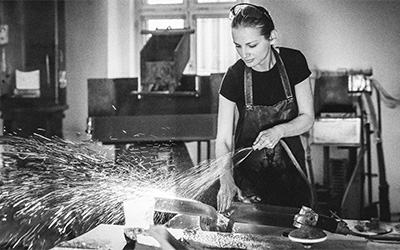 Glass artist Luba Bakičová