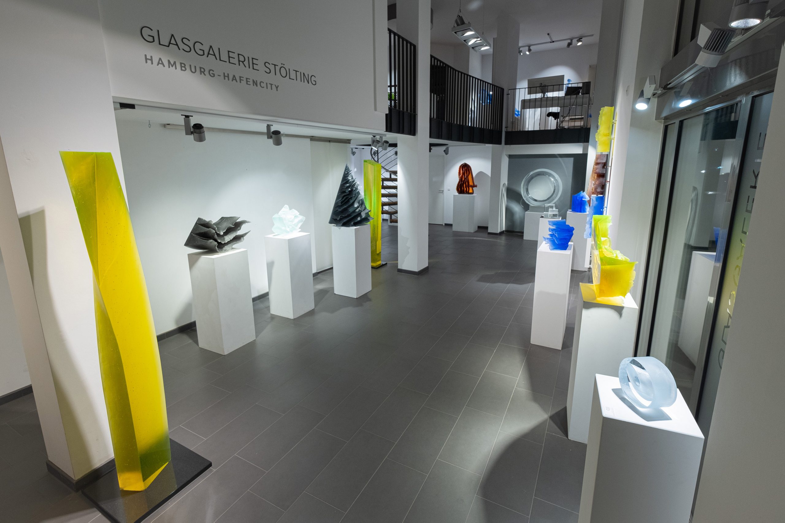 Glassart - Glass Gallery Stölting - Zora Palova Stepan Pala Exhibition scaled 2