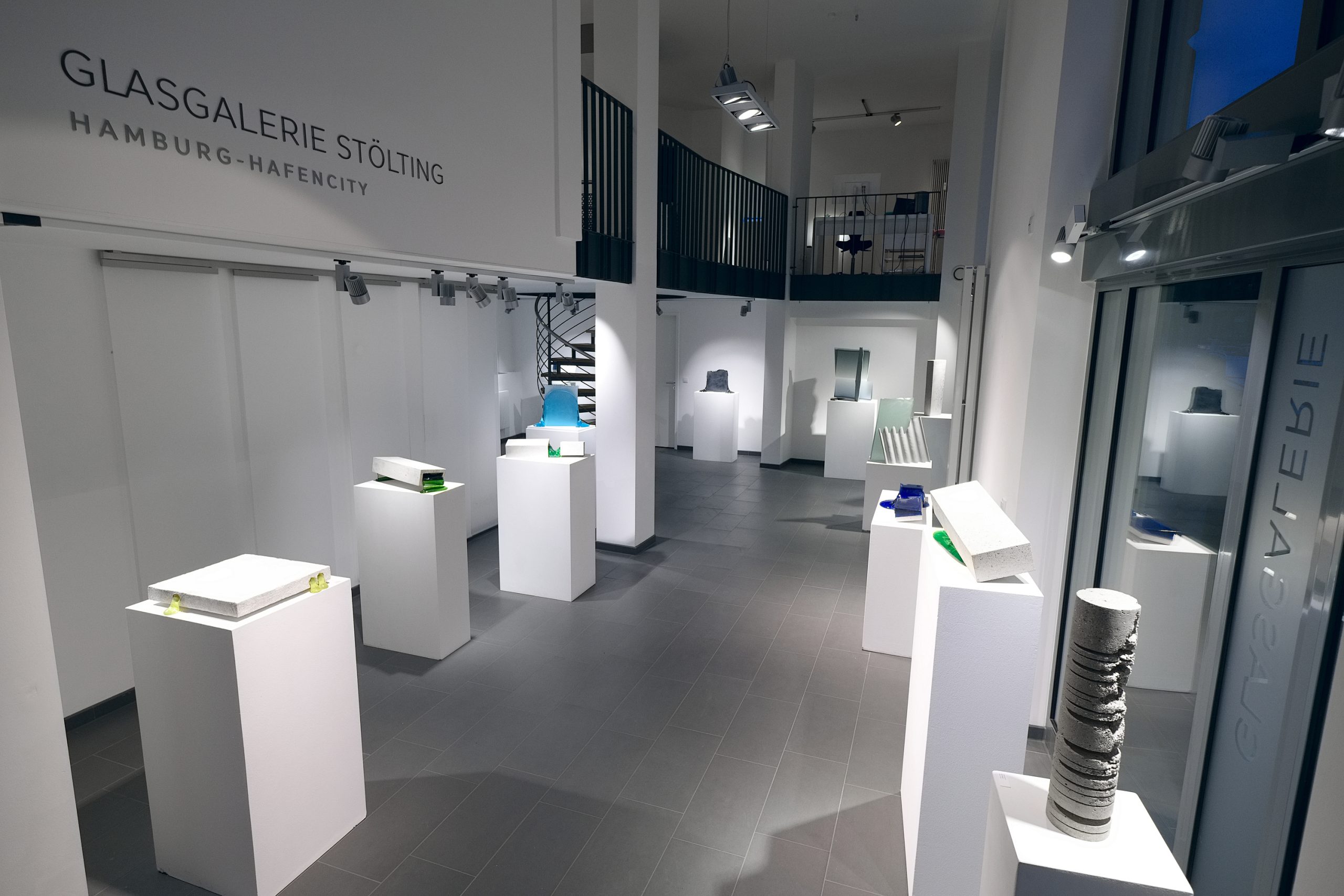 exhibit_bakicova_03_artsy