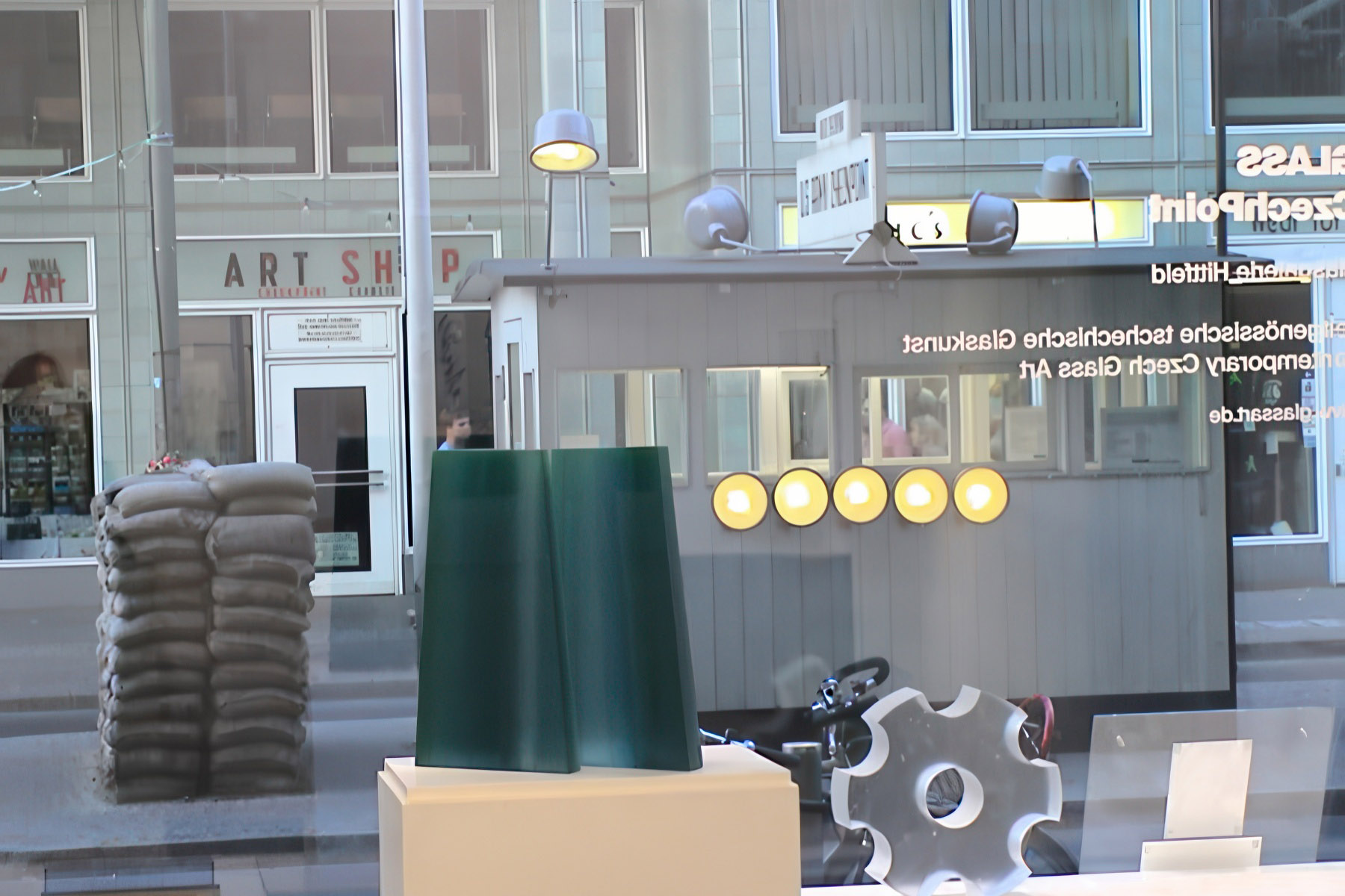 Checkpoint Charlie Gallery