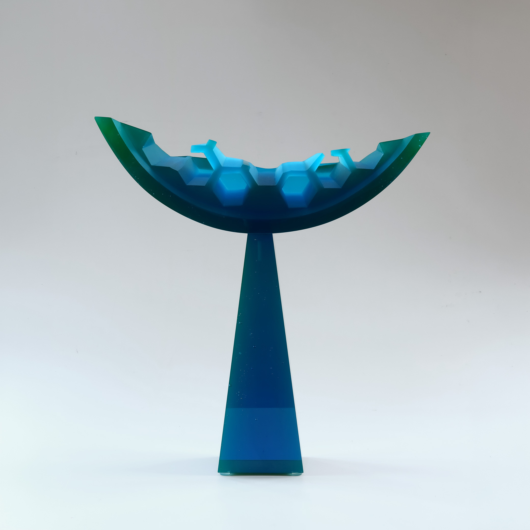 Cradle of Form Marek Brincko - Glass Sculpture